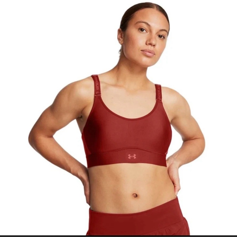 UA Sports Bra NWT